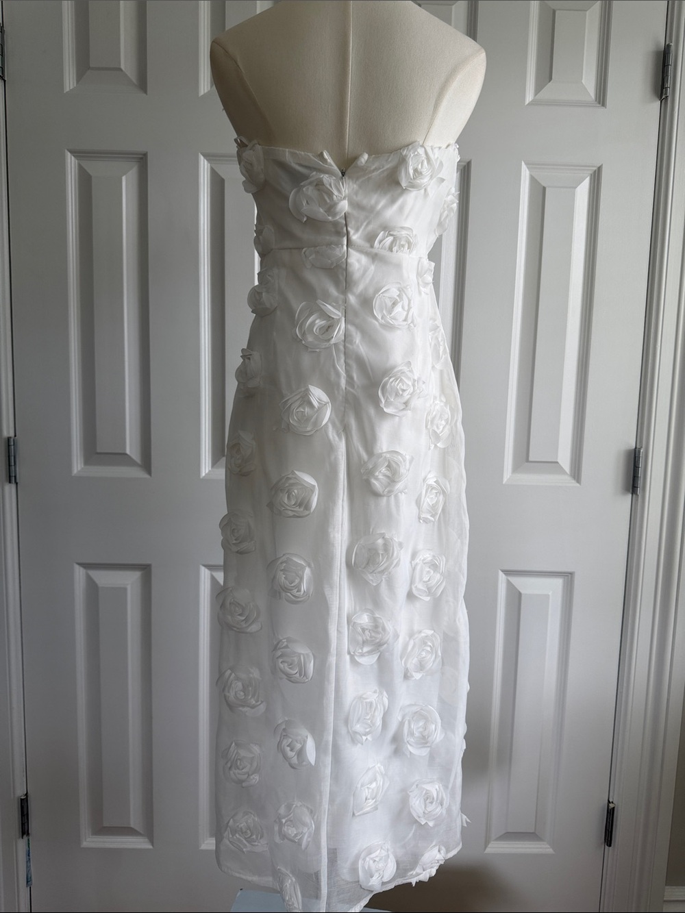 Lulus White Posh Appearance 3D Floral Appliqué Sheer Strapless Midi Dress Size S - Picture 8 of 13